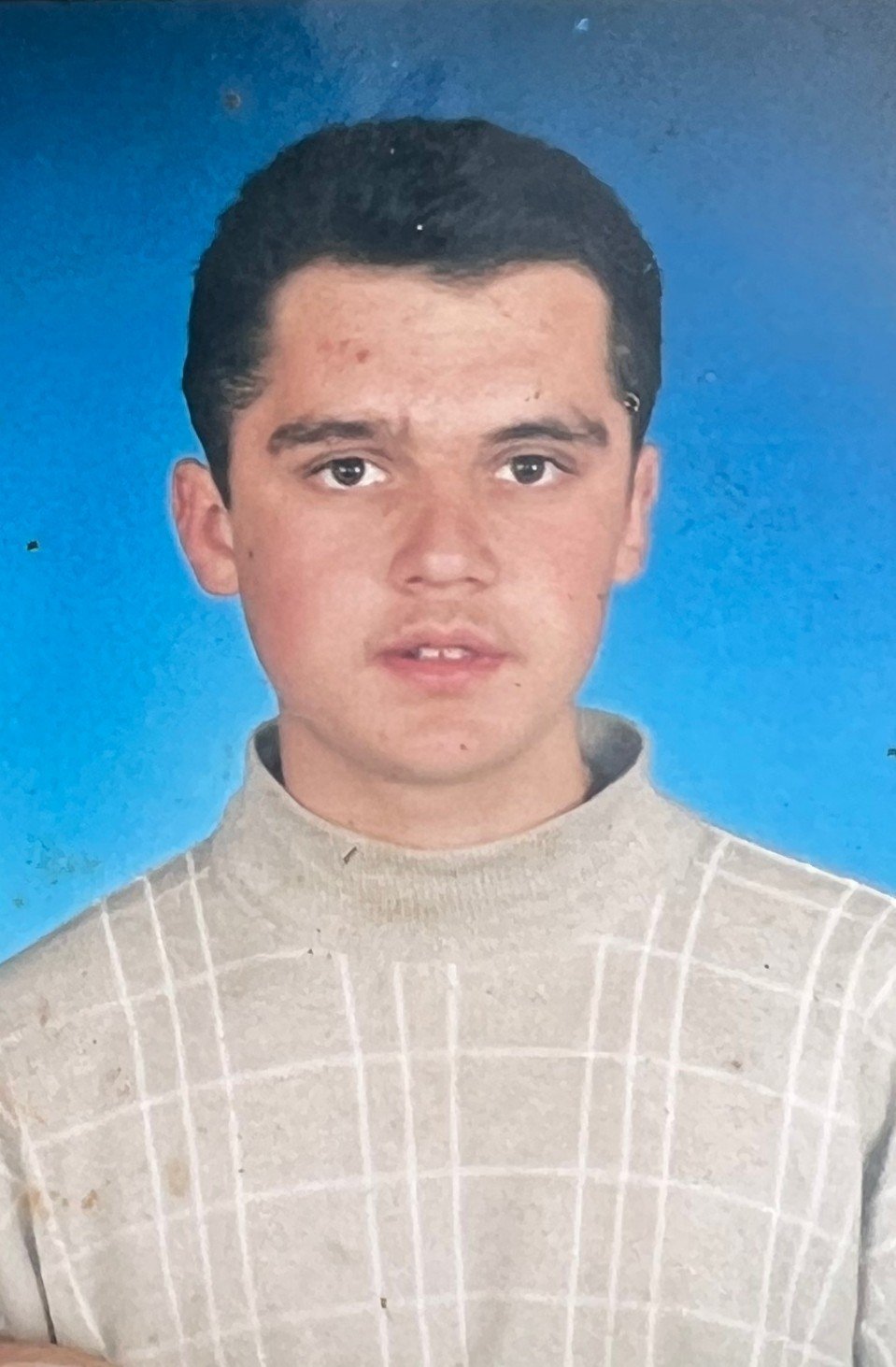 38 yaşındaki genç adamın cansız bedeni evinin bahçesinde bulundu