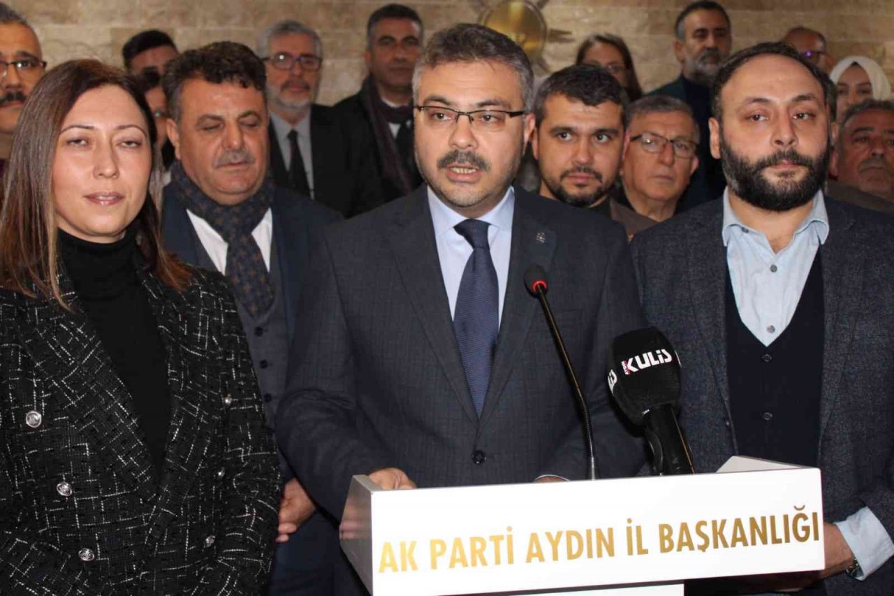 AK Parti İl Başkanı Özmen, adaylık için başkanlıkta istifasını açıkladı