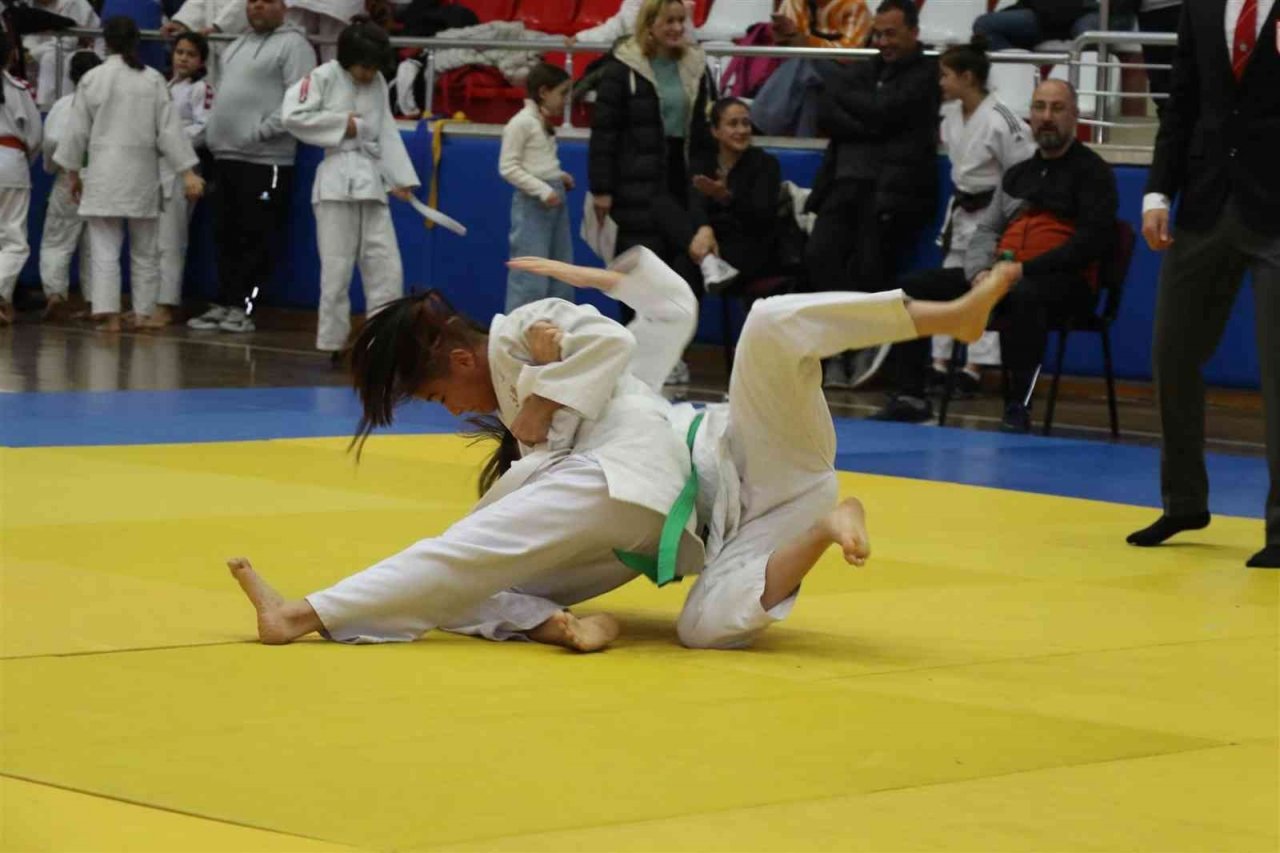 Genç judocular Aydın’ı temsil etmek için ter döktü