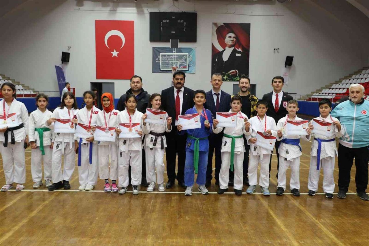 Genç judocular Aydın’ı temsil etmek için ter döktü