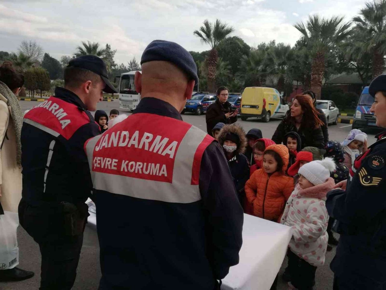 Minik öğrencilere “jandarma” tanıtıldı