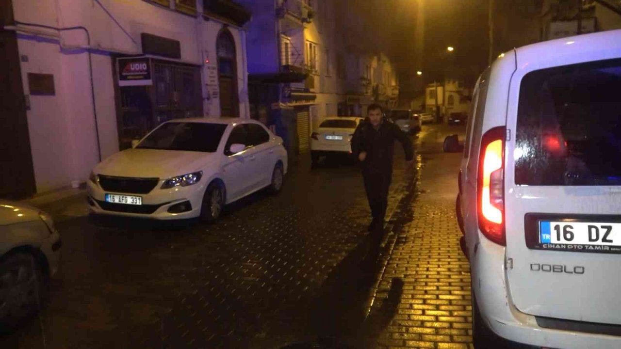 Arabasını çalan hırsıza seslendi ; “Allah belanı versin; gece beni buralara kadar yordun”