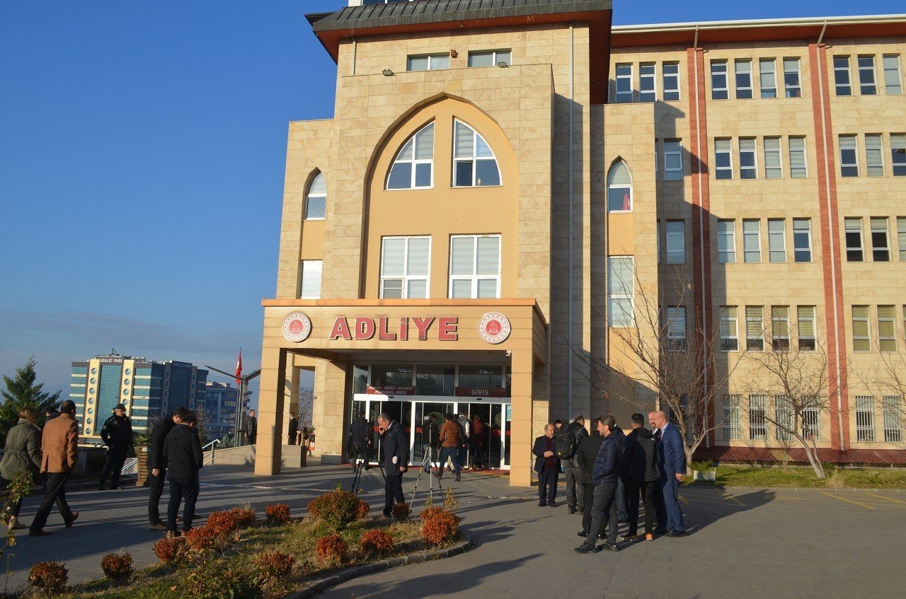 Muhsin Yazıcıoğlu davası ertelendi