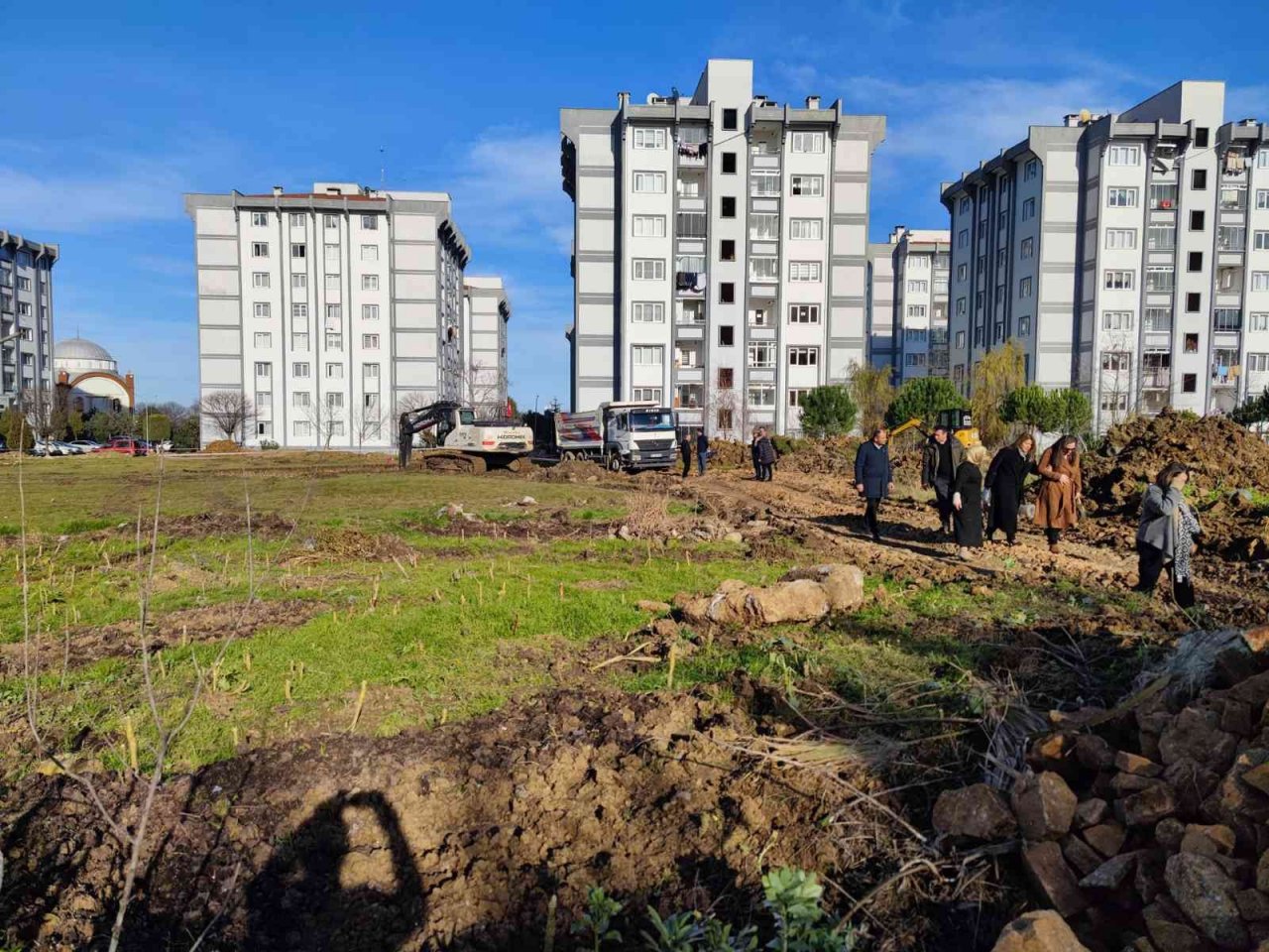 Başkan Tavlı: “Yarı olimpik yüzme havuzunu 4 ayda tamamlayacağız”