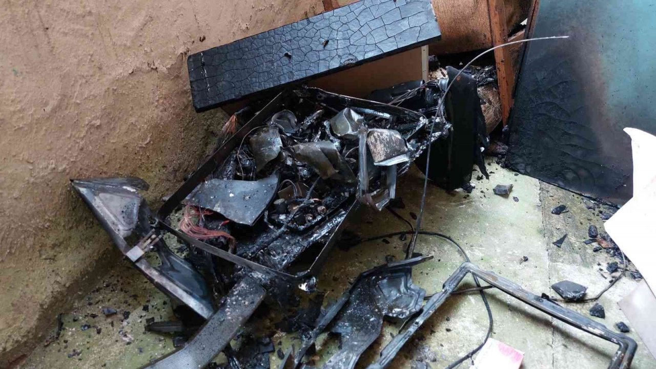 Samsun’da evde çıkan yangında yaşlı adam ölümden döndü