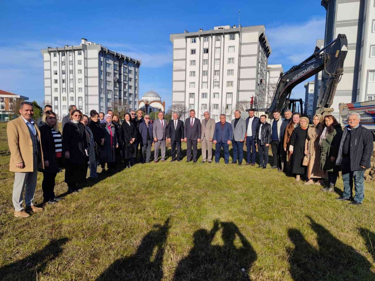 Başkan Tavlı: “Yarı olimpik yüzme havuzunu 4 ayda tamamlayacağız”