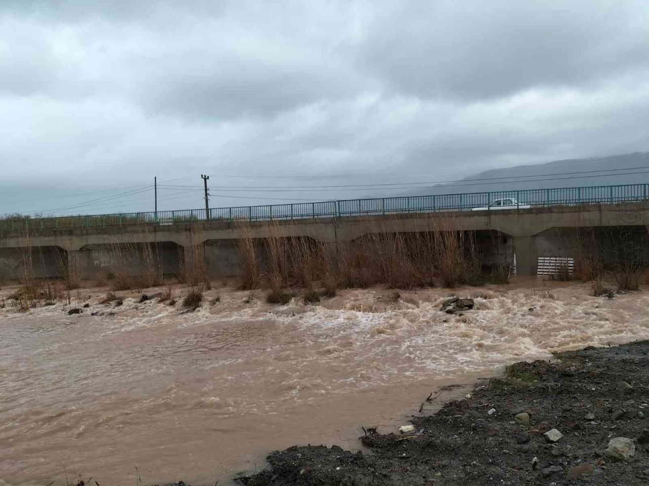 Köyceğiz beklediği yağmura kavuştu