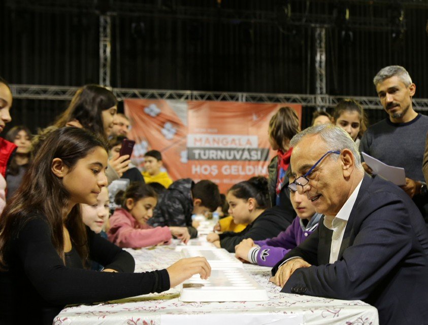 Küçükçekmece Belediyesi mangala turnuvası düzenlendi