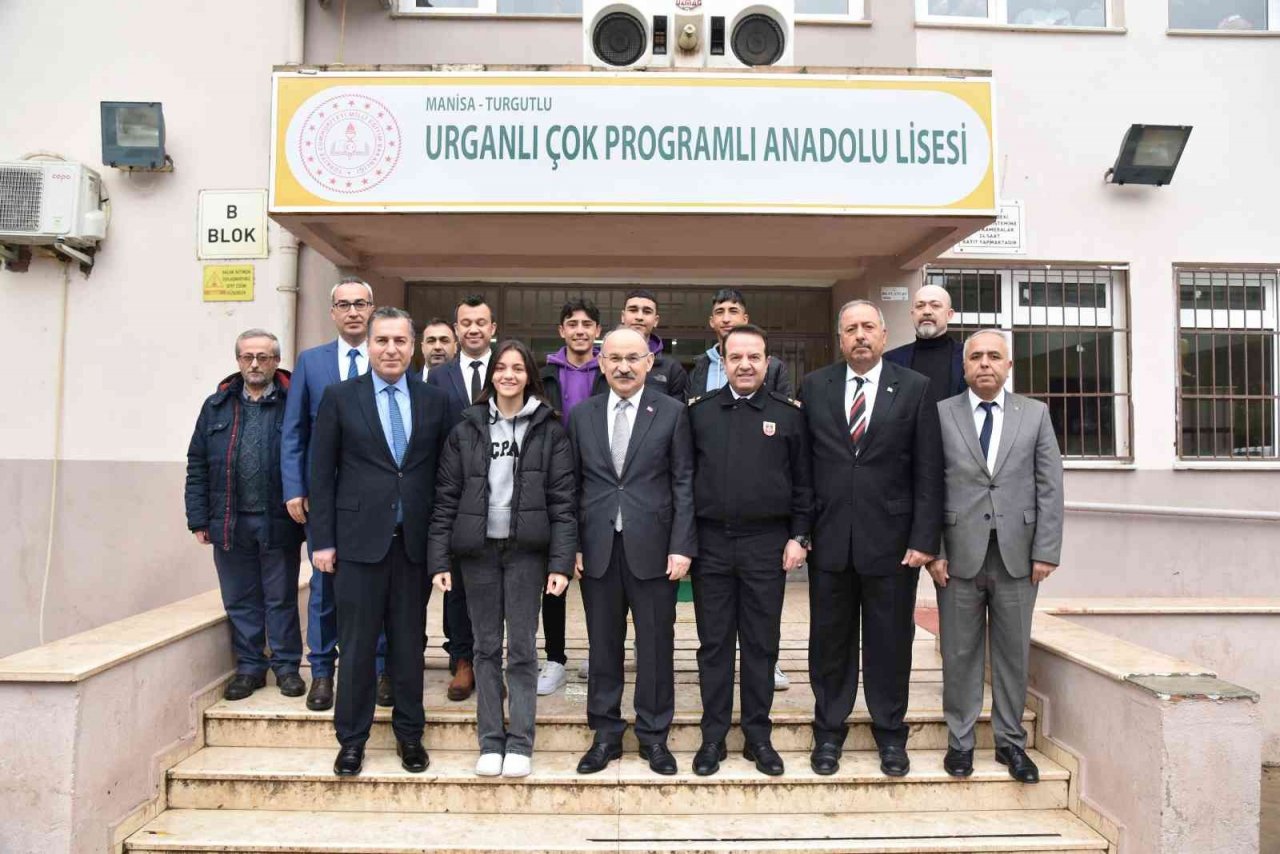 Vali Karadeniz, Turgutlu’da incelemelerde bulundu