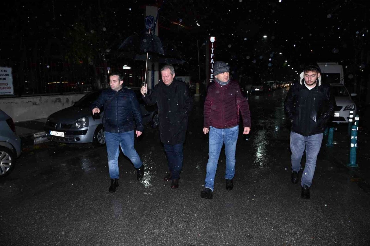 Manisa’da birimler yağışa karşı teyakkuza geçti