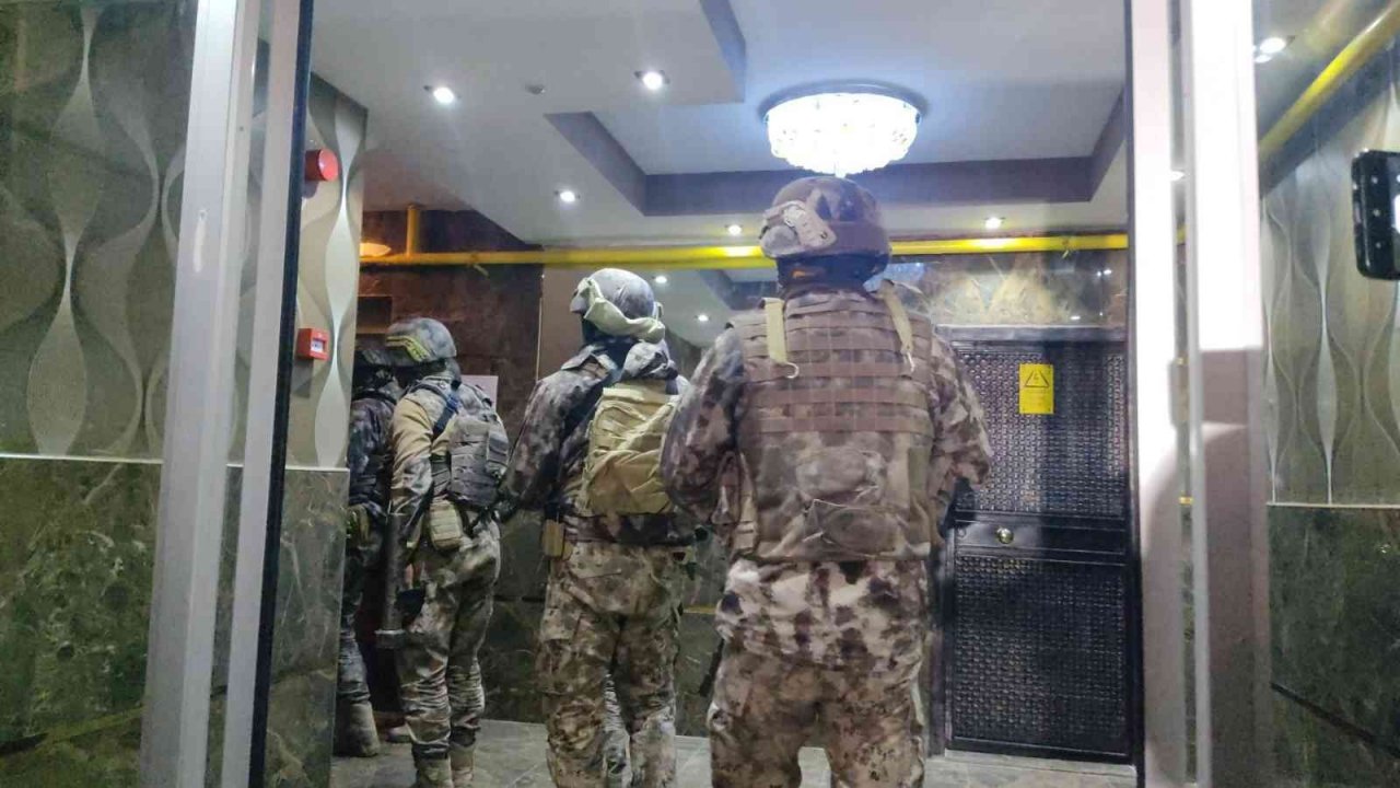 FETÖ’nün güncel yapılanmasına şafak operasyonu