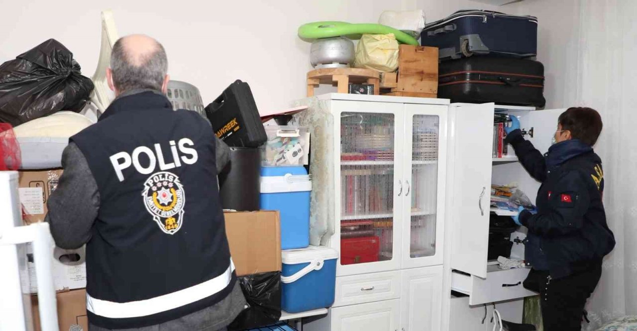 Mersin’de FETÖ operasyonu: 14 gözaltı