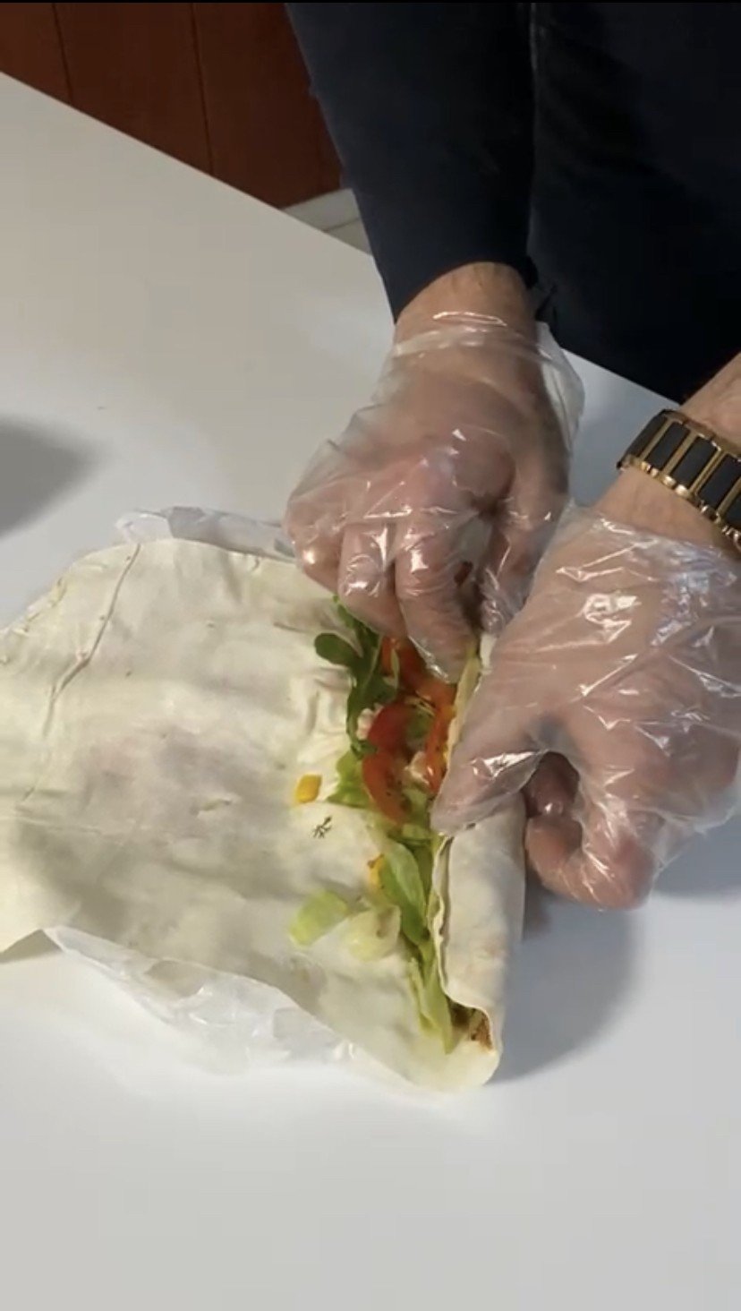 Çiğ köfte dürüm içinde uyuşturucu: Polisin dikkati nezarethaneye uyuşturucu sokulmasını engelledi