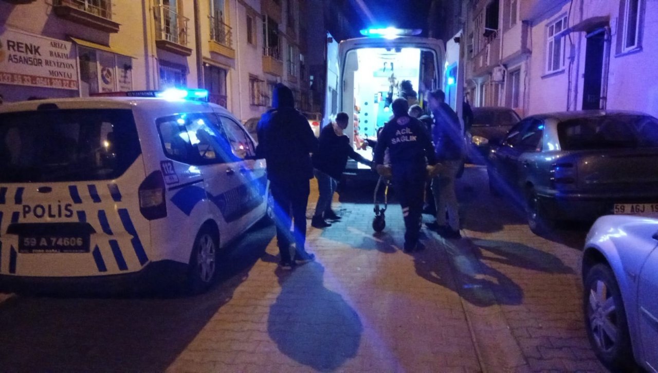 Tekirdağ’da 2 kişinin bıçaklandığı kavga kameraya yansıdı