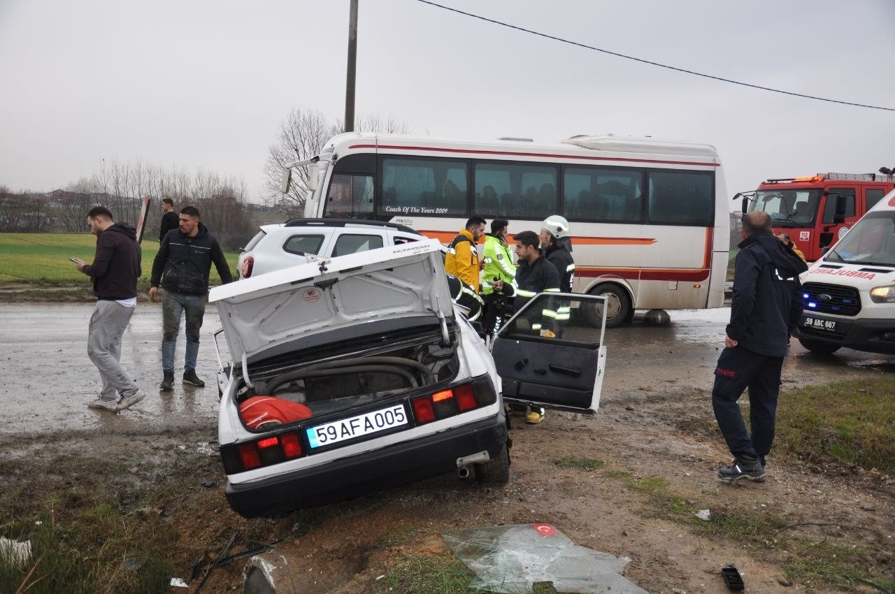 Tekirdağ’da otomobil takla attı: 1 yaralı