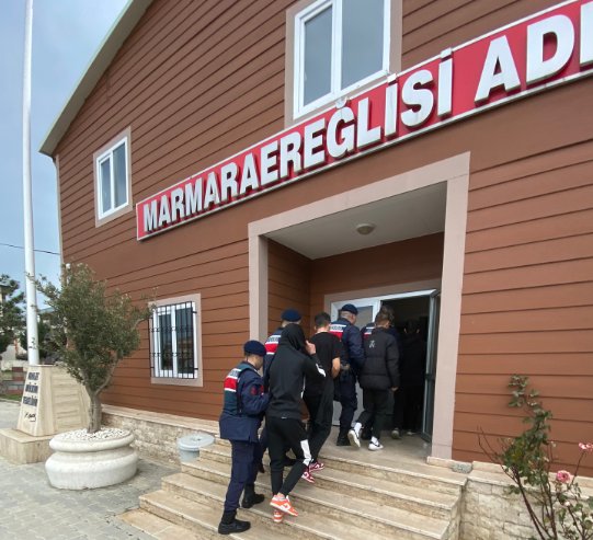 Yazlık evlere dadanan 6 hırsız yakalandı