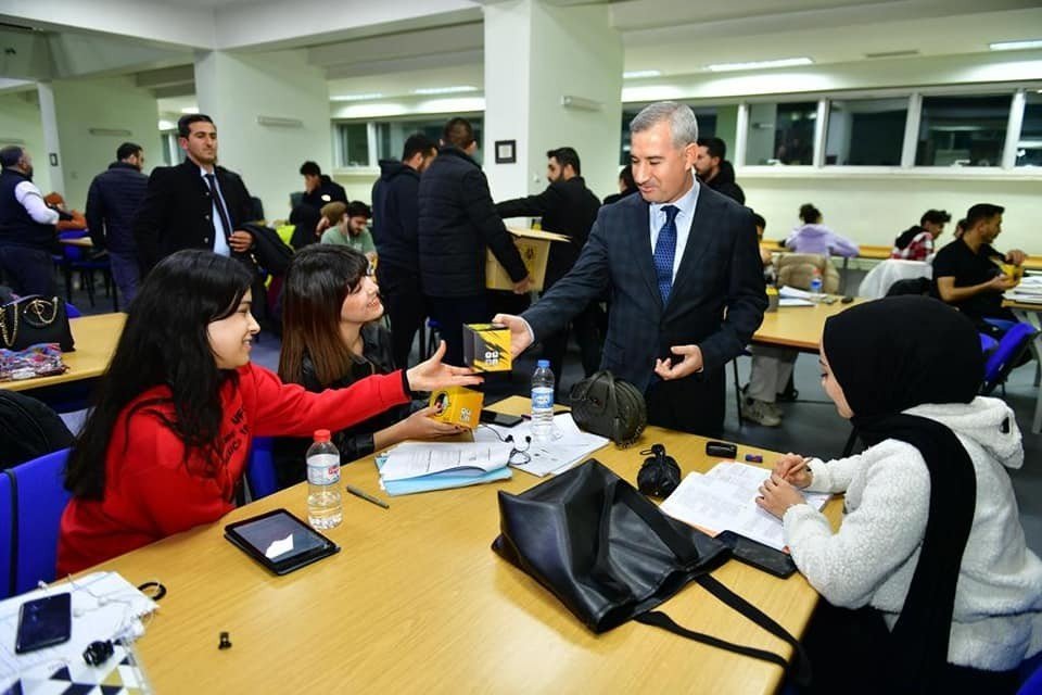 Öğrencilere “Büte Kalma İkrama Kal” etkinliği