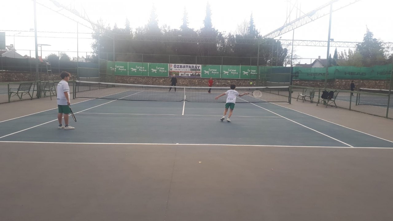 Aydın’da tenis il birincileri belli oldu