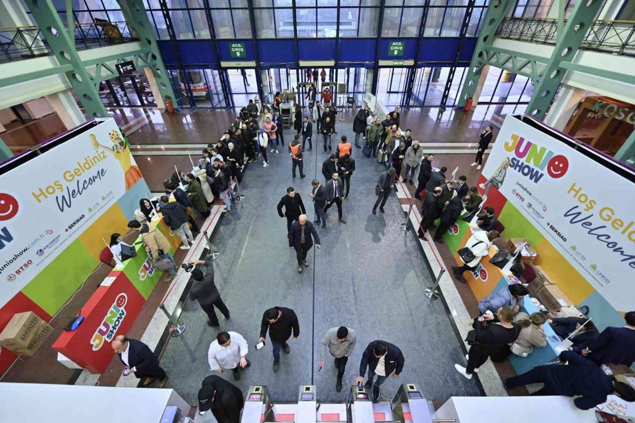 Yılın ilk fuarı Junioshow’da heyecan başladı