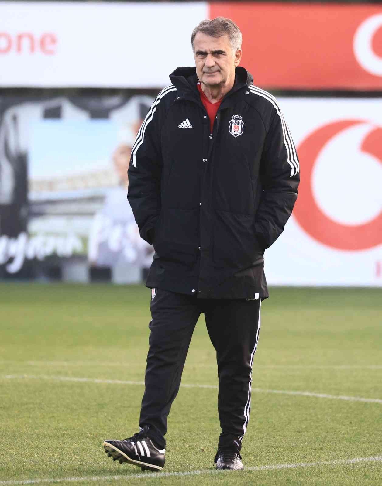 Beşiktaş kondisyon ve taktik çalıştı