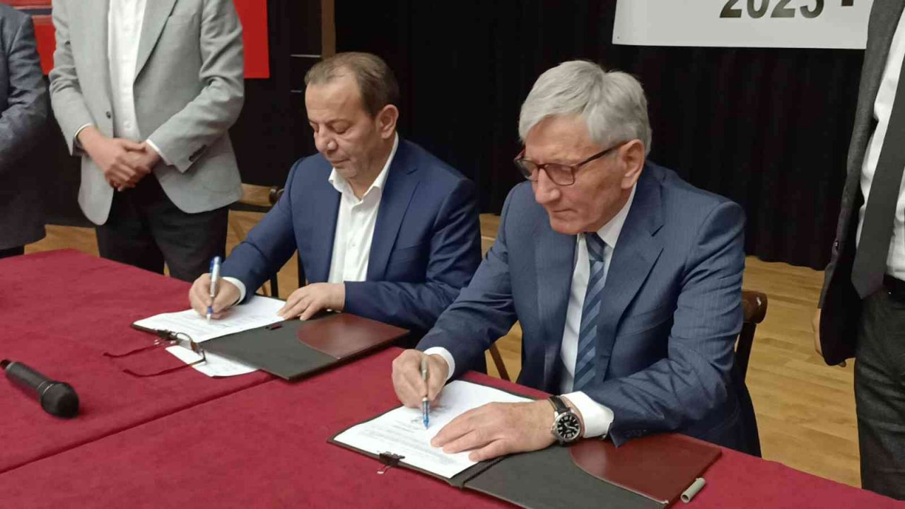 Bolu’da davul zurna eşliğinde toplu iş sözleşmesi imzalandı