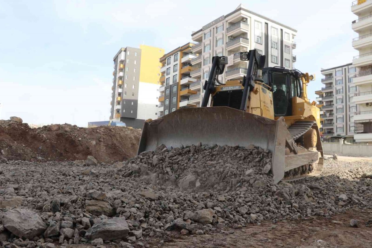 Karaköprü’ye yeni yollar kazandırılıyor