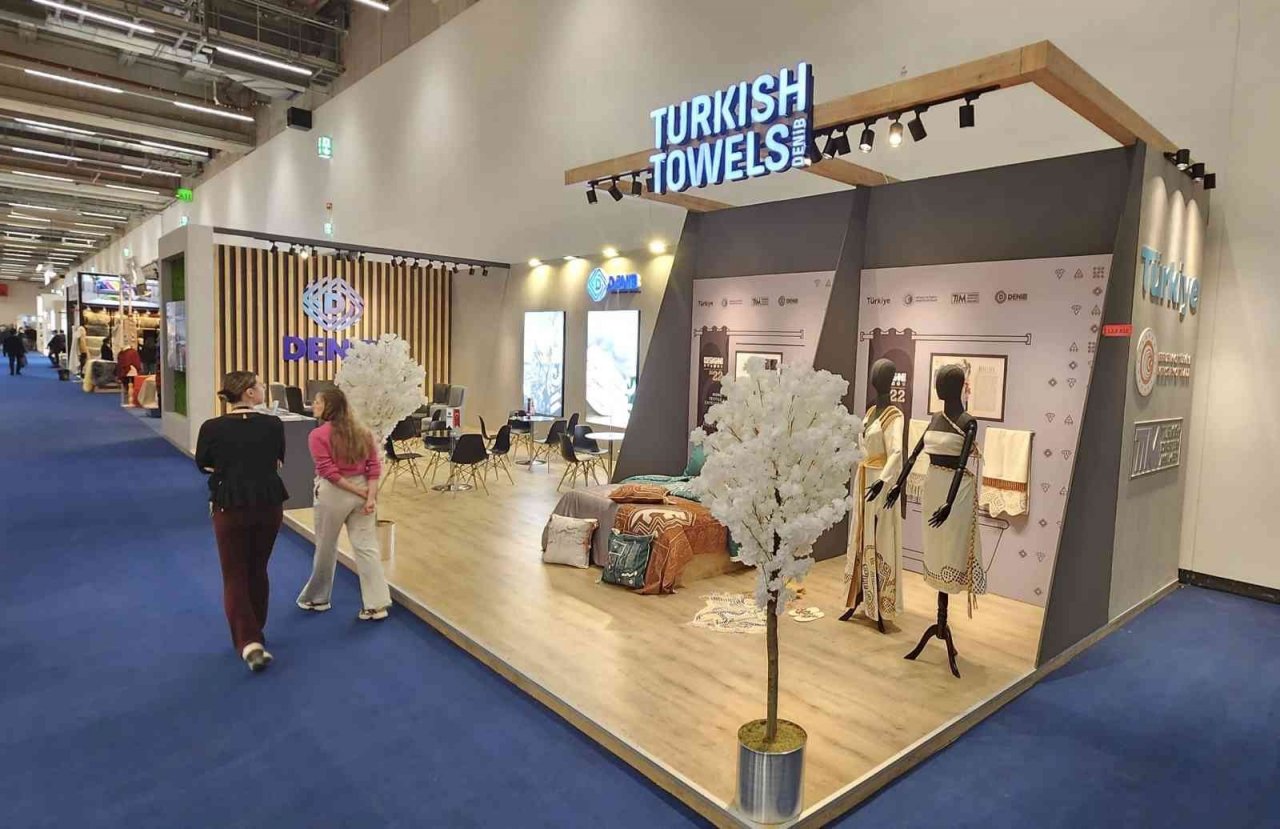 DENİB 79 üyesinin 2023 koleksiyonlarını Almanya’da görücüye çıkardı