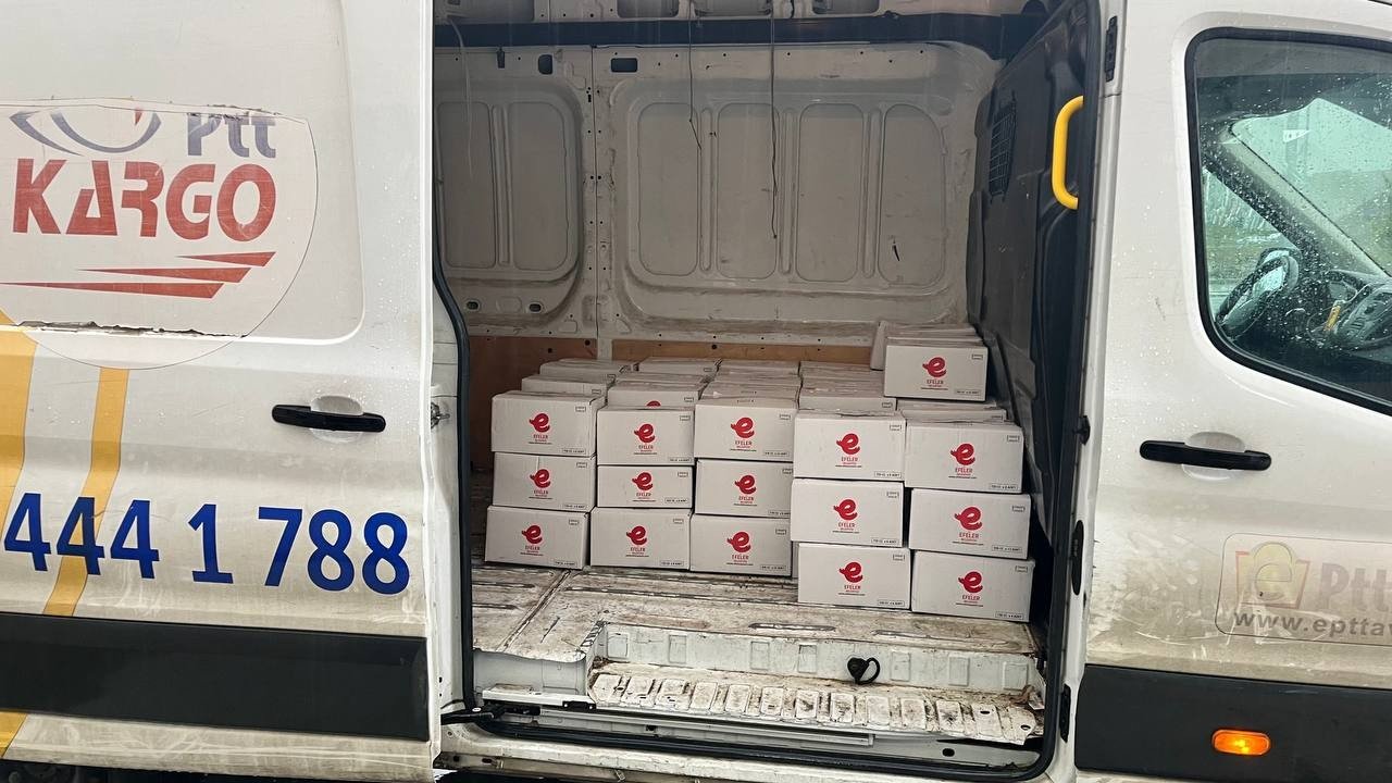 Efeler kadın emeği ile üretiyor, ülkenin dört bir yanına ulaştırıyor