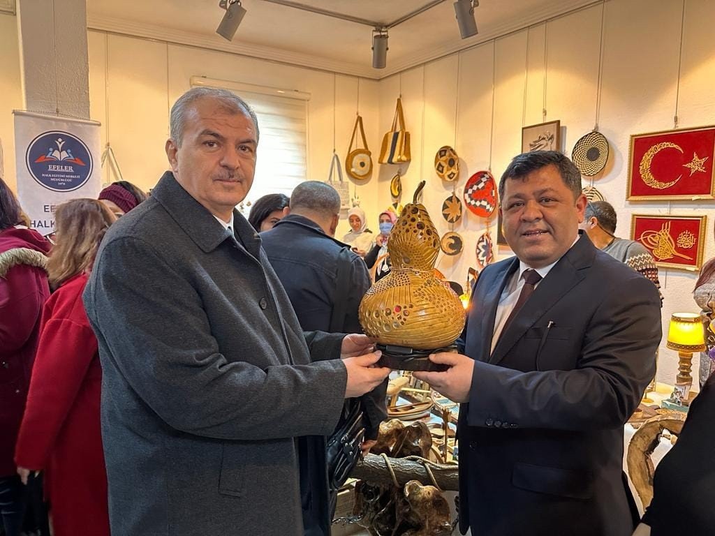 Efeler Halk Eğitim Merkezi 2022 yılında 50 bin kişiye kurs verdi