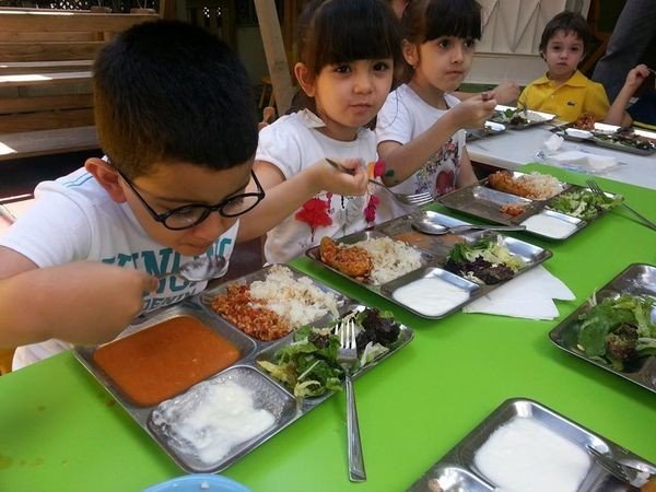 Okul öncesi eğitimdeki okullarda ücretsiz yemek uygulaması başlıyor