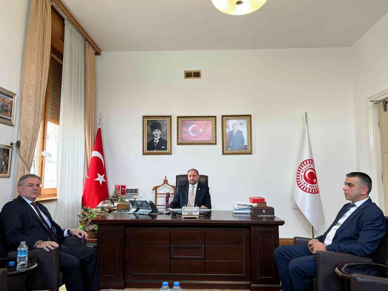 Başkan Özdoğan, yatırımlar için yeni yılda da başkent yolunda