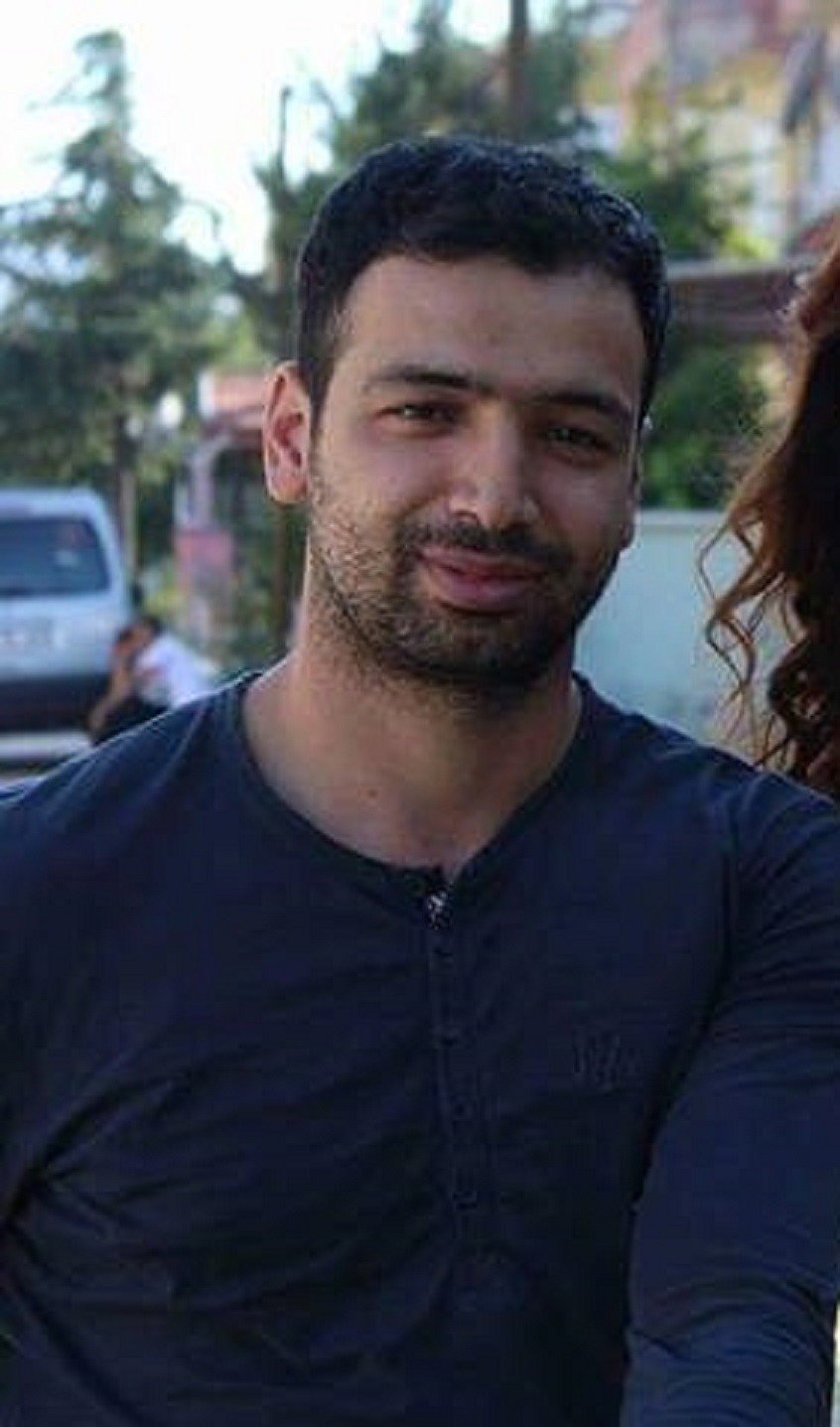 Takla atan otomobil köprü duvarına çarptı: 1 ölü