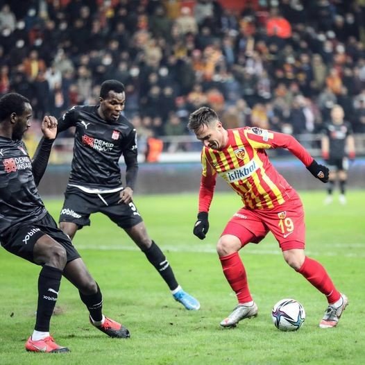 Kayserispor ile Sivasspor 31. randevuda
