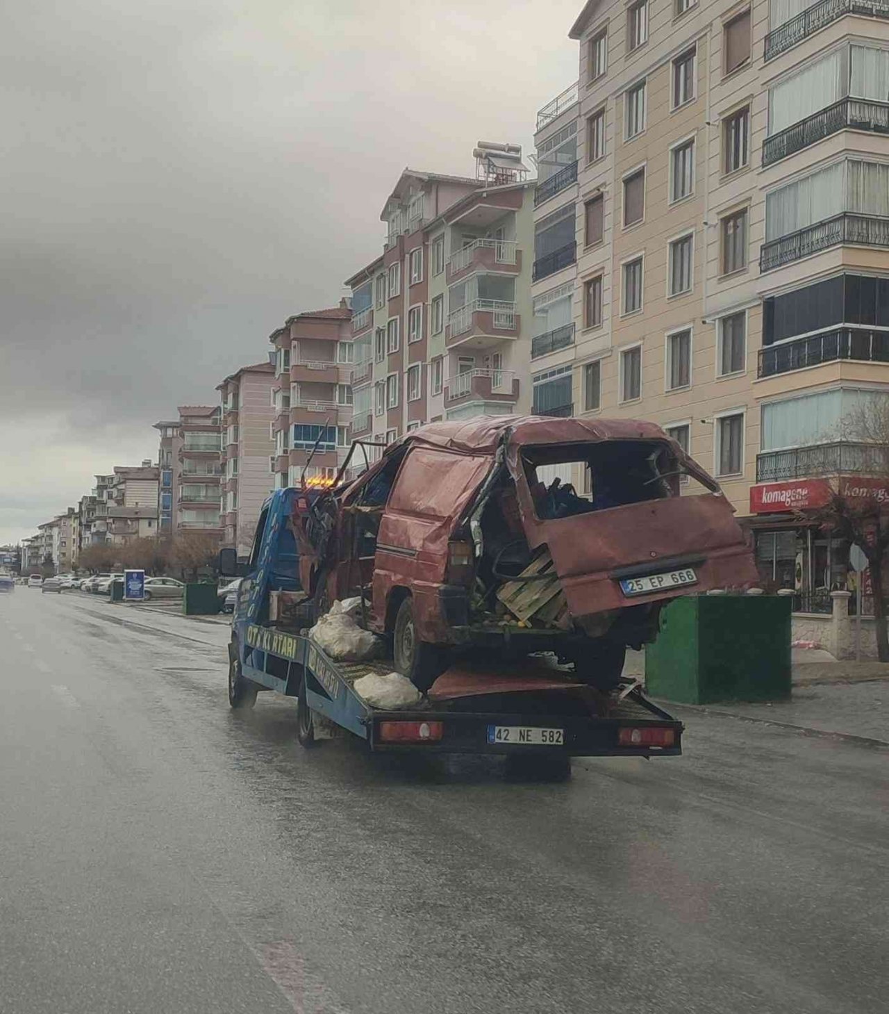 Konya’da 3 ayrı kazada 5 kişi yaralandı