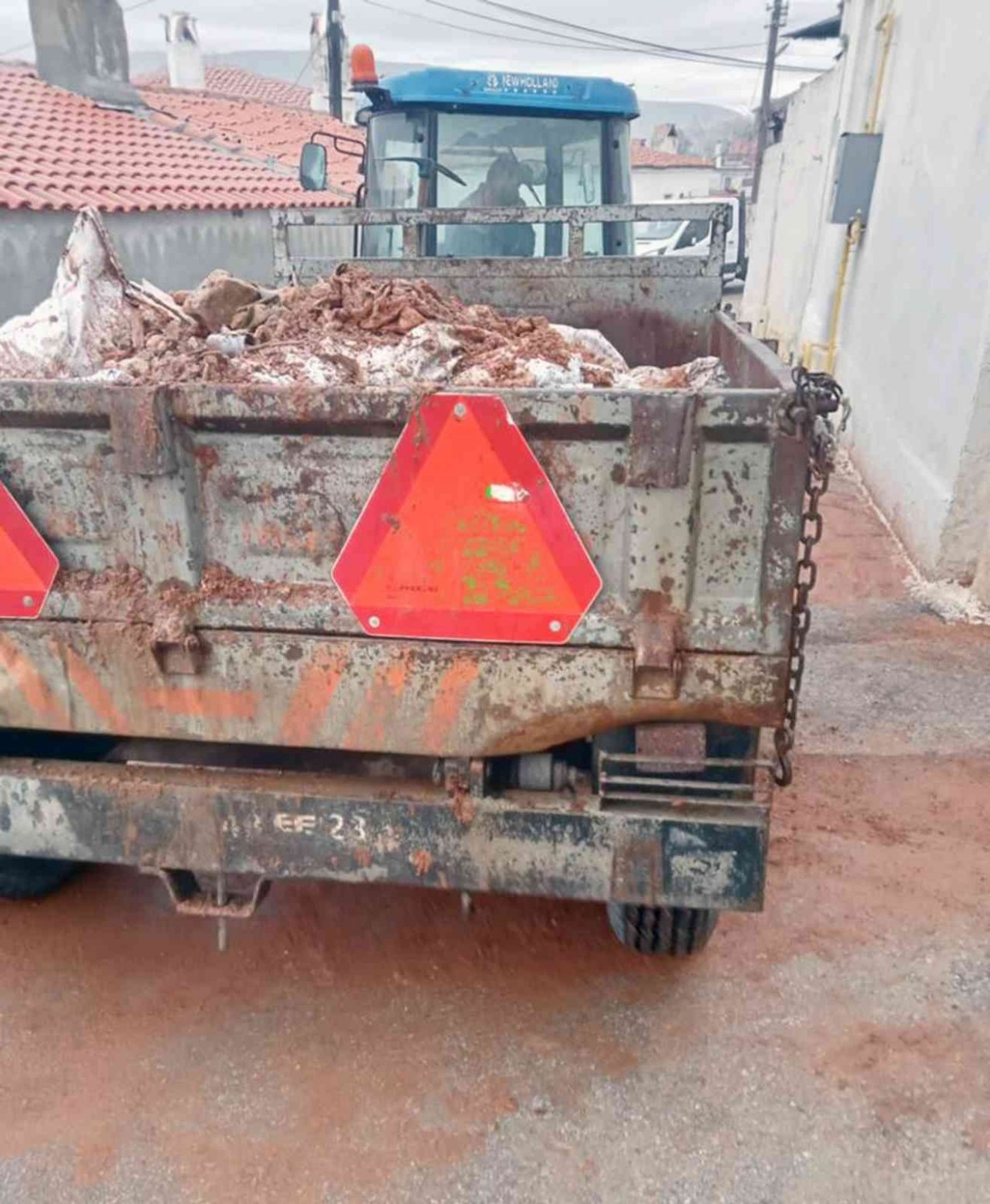 Yoğun yağışta Belediye ekiplerinden anında müdahale