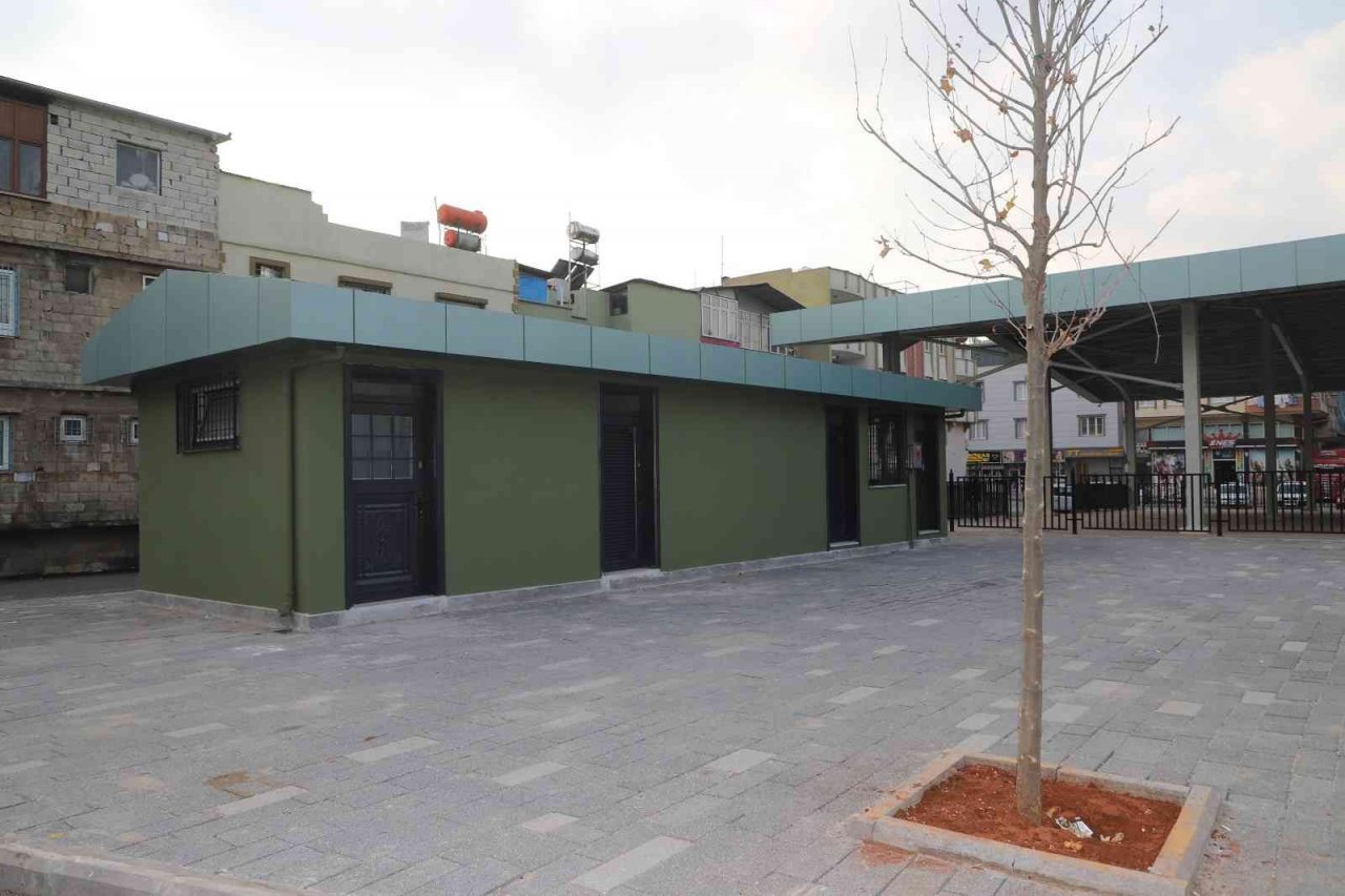 Özgürlük Pazar yeri yenilendi