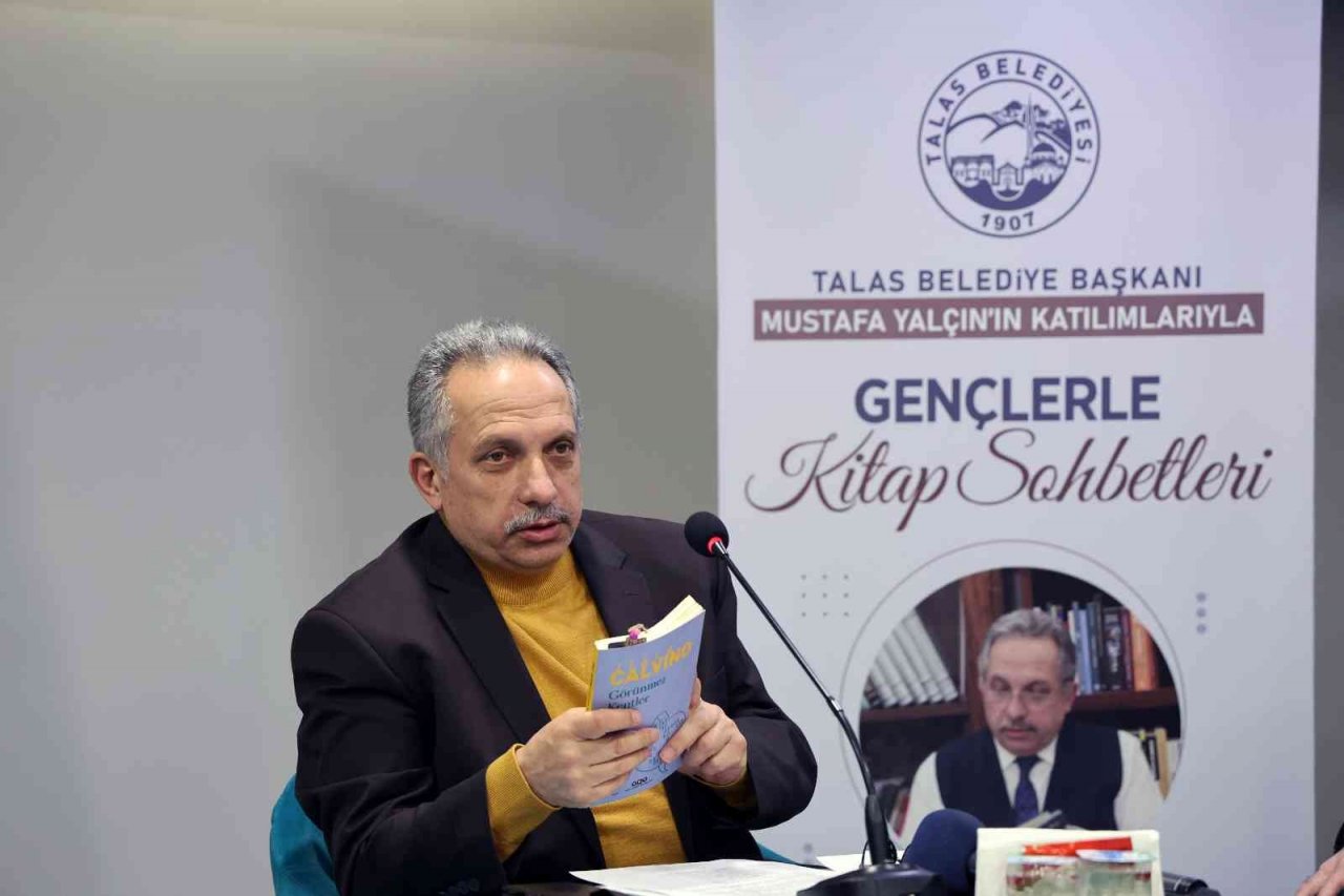 Gençlerle kitap sohbetleri yeni yılda da devam