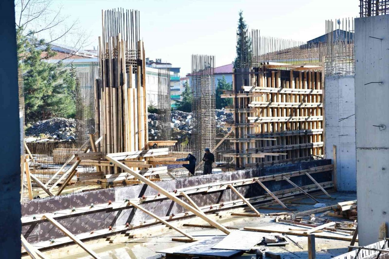 İlkadım Spor Kompleksi’nde çalışmalar hızlandı