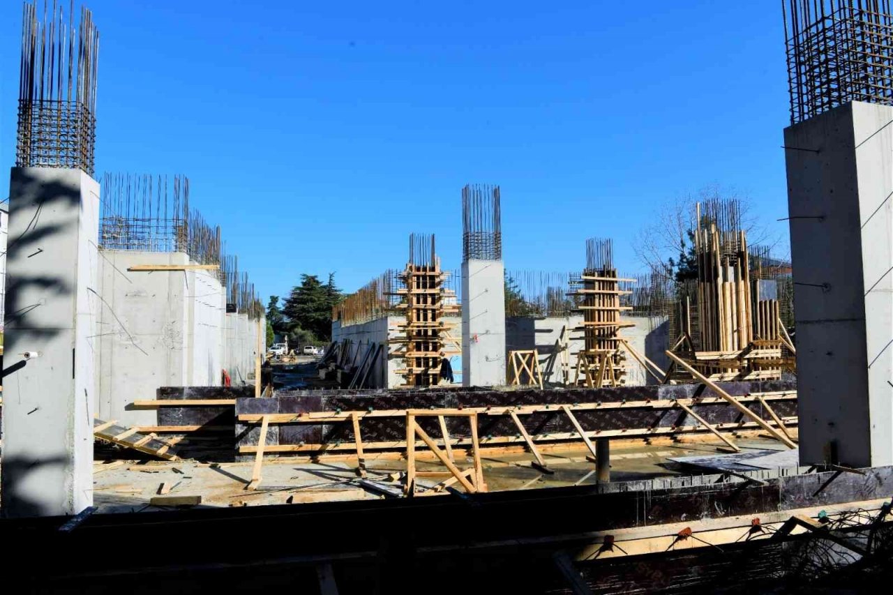 İlkadım Spor Kompleksi’nde çalışmalar hızlandı