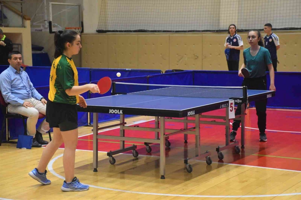 Okul Sporları Masa Tenisi Grup Müsabakaları Karabük’te başladı
