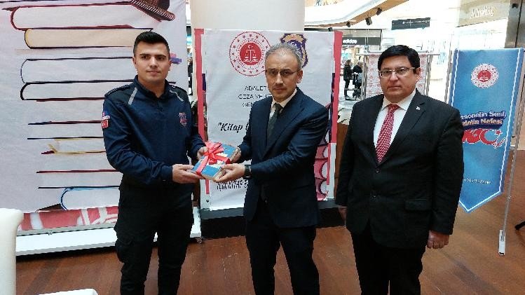 Adalet Bakan Yardımcısı Yılmaz, kitap bağışı kampanyası açılışını yaptı