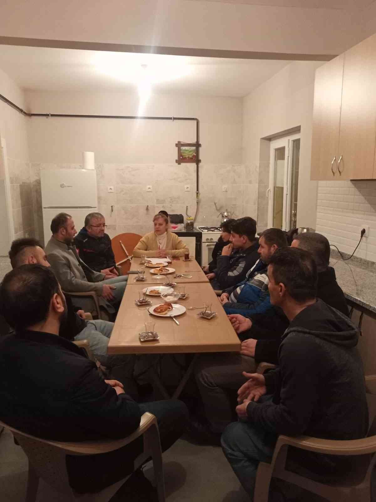 AK Parti Karabük Merkez İlçe teşkilatından eş zamanlı toplantı