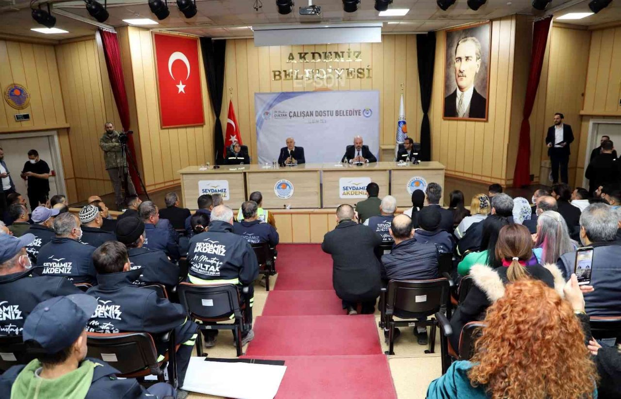 Akdeniz Belediyesinde en düşük işçi maaşı 11 bin 150 TL oldu