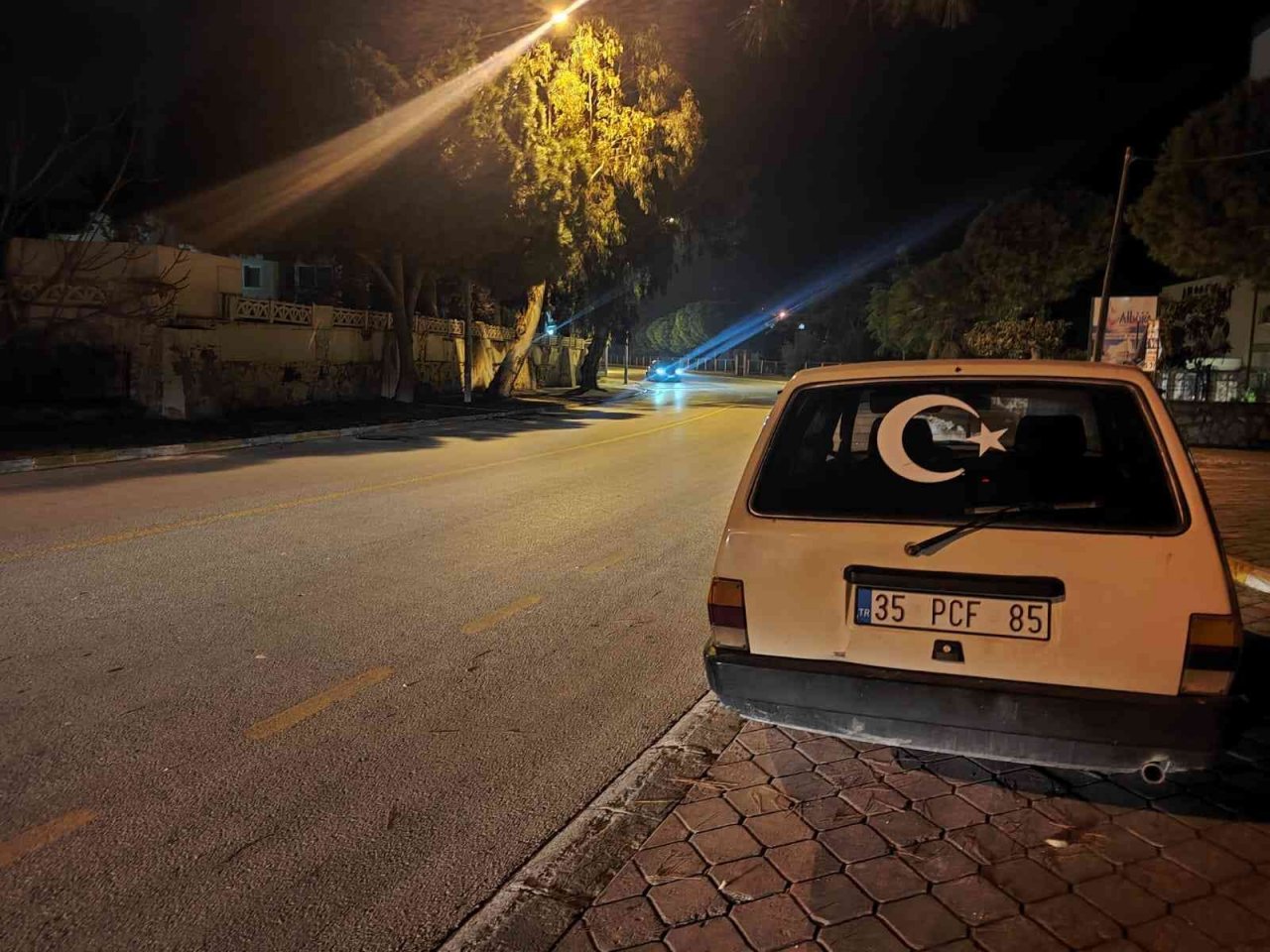 Otomobilin çarptığı yaya ağır yaralandı, alkollü sürücü gözaltında