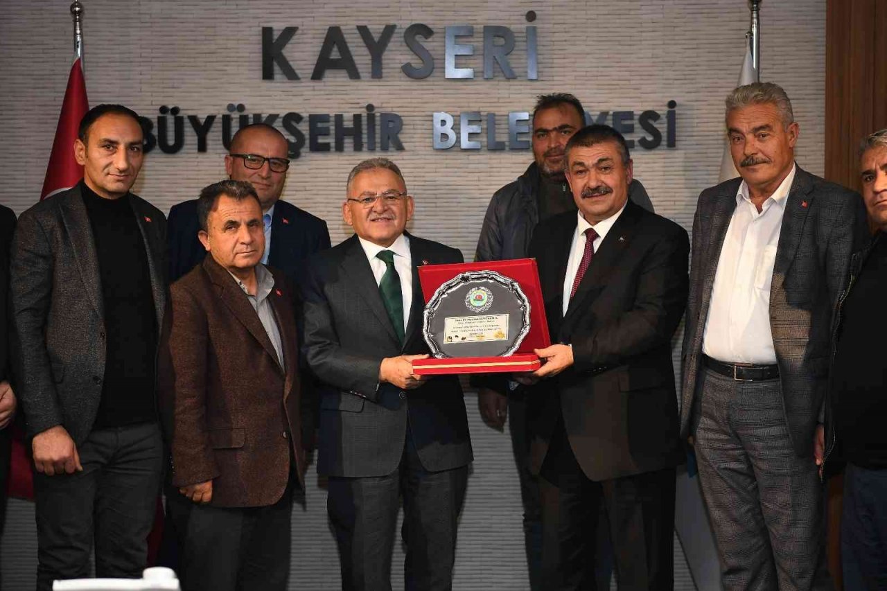 Başkan Büyükkılıç’a Kayseri çiftçisinden teşekkür