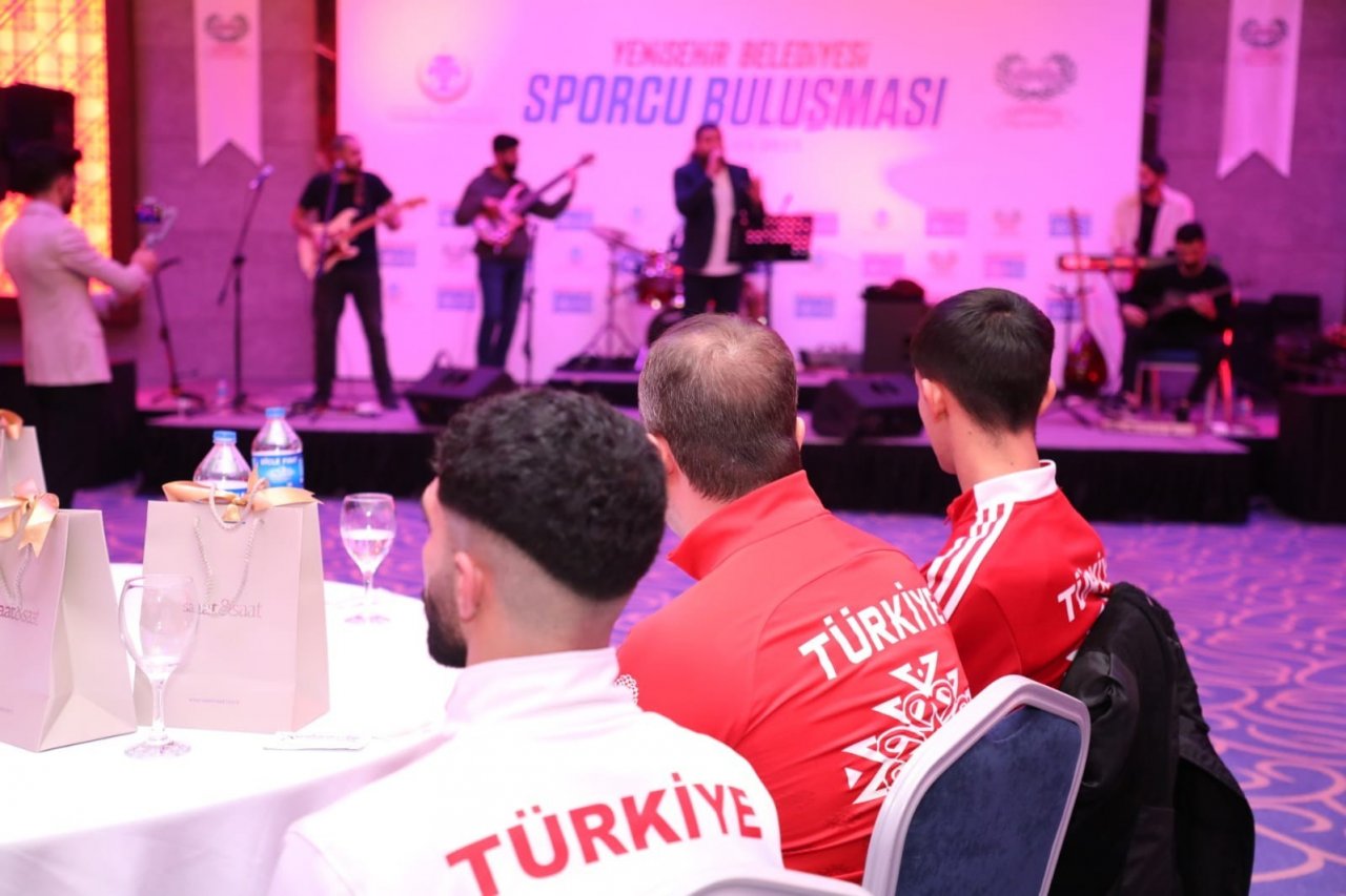 Diyarbakırlı sporcular ödüllendirildi