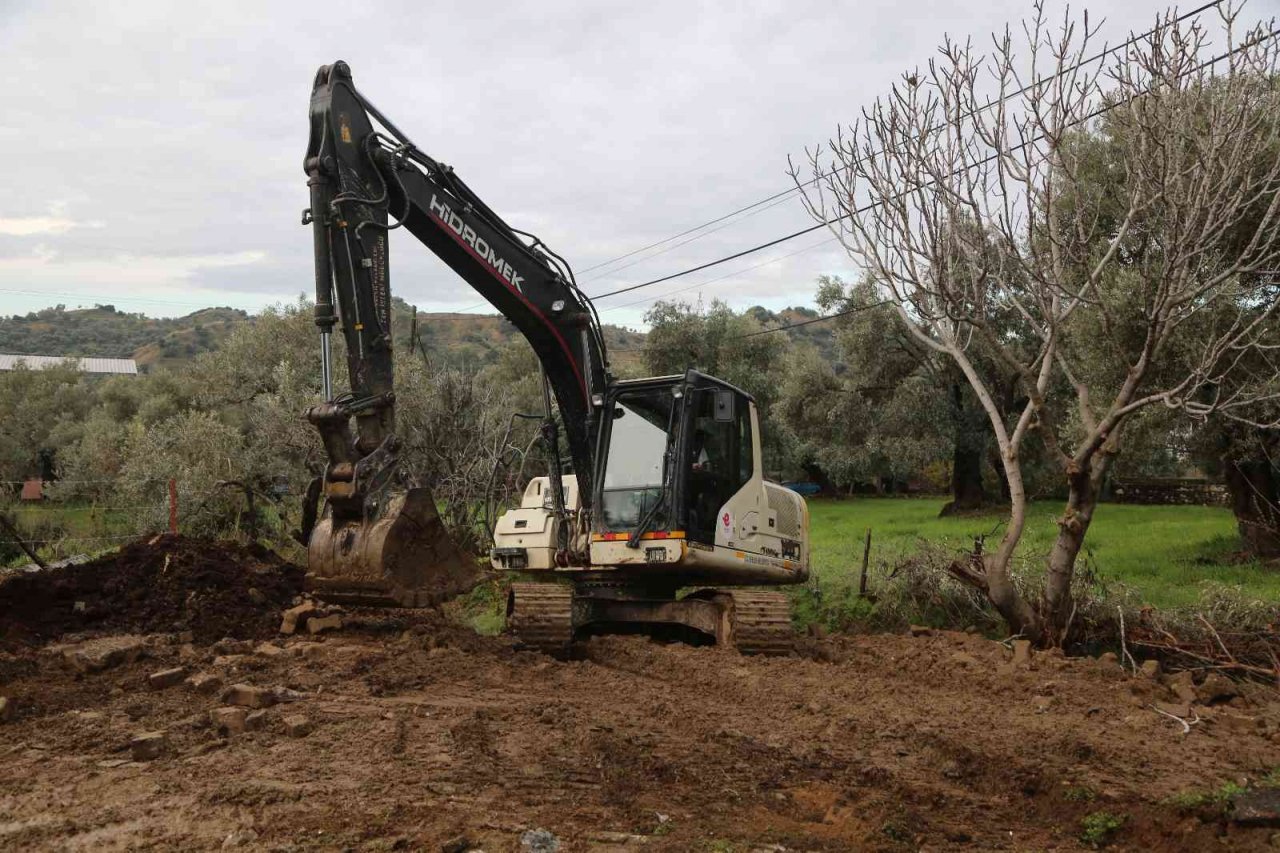 Konuklu’da yol çalışması başladı