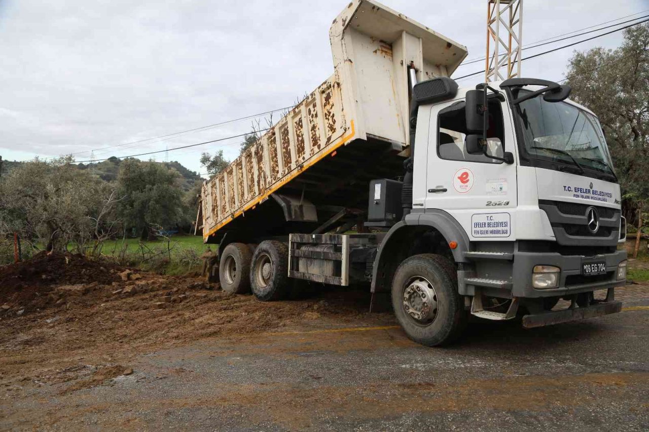 Konuklu’da yol çalışması başladı