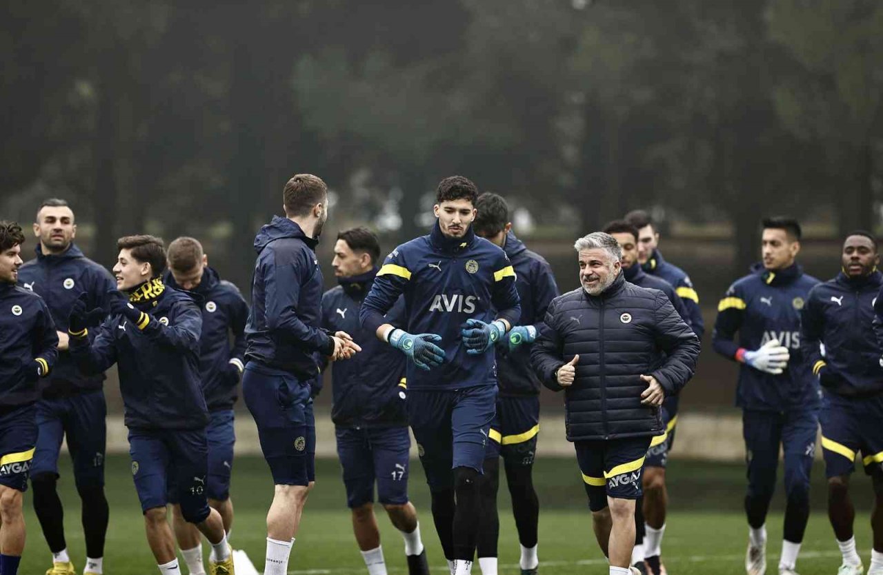 Fenerbahçe’de Gaziantep FK maçı hazırlıkları sürüyor