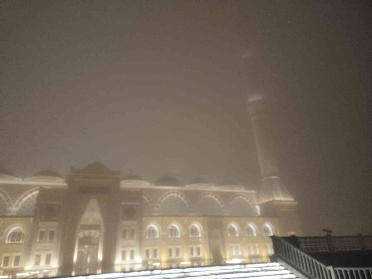 İstanbul Anadolu Yakası’nda sis etkili oluyor